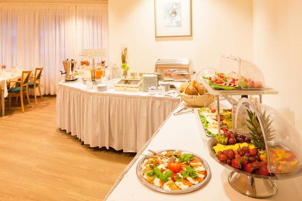 Hotel Am Stern Brühl 객실 사진